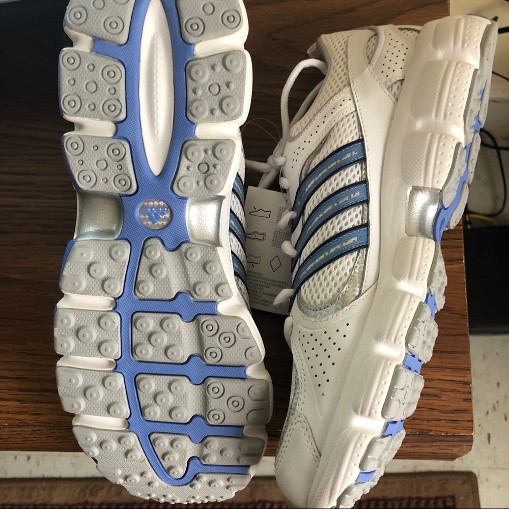 Adidas Sneakers NWT - Picture 2 of 2